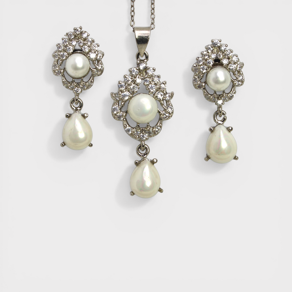 Royal Pearl Drop Set