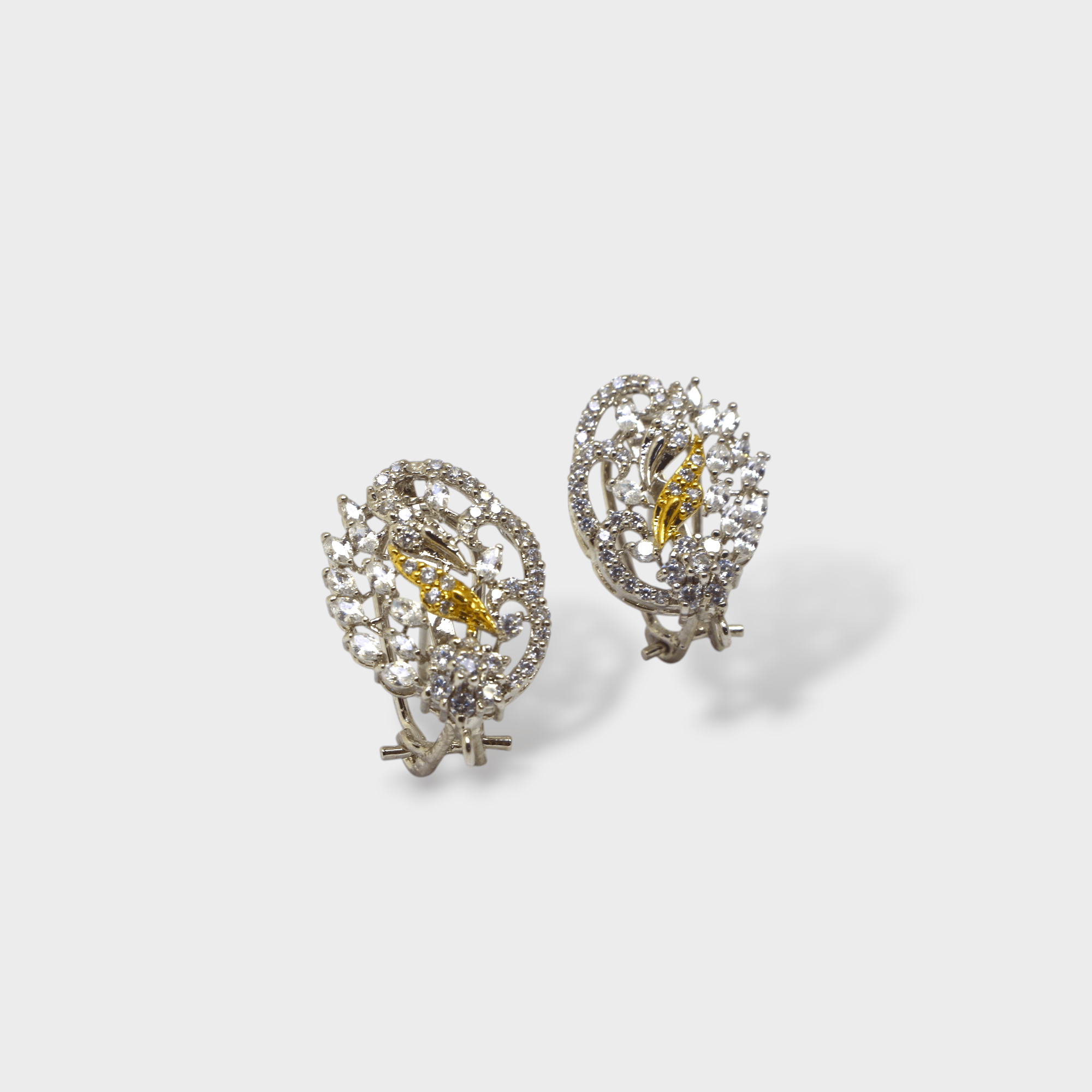 Crystal Comet Studs - Monis Anas Jewellers