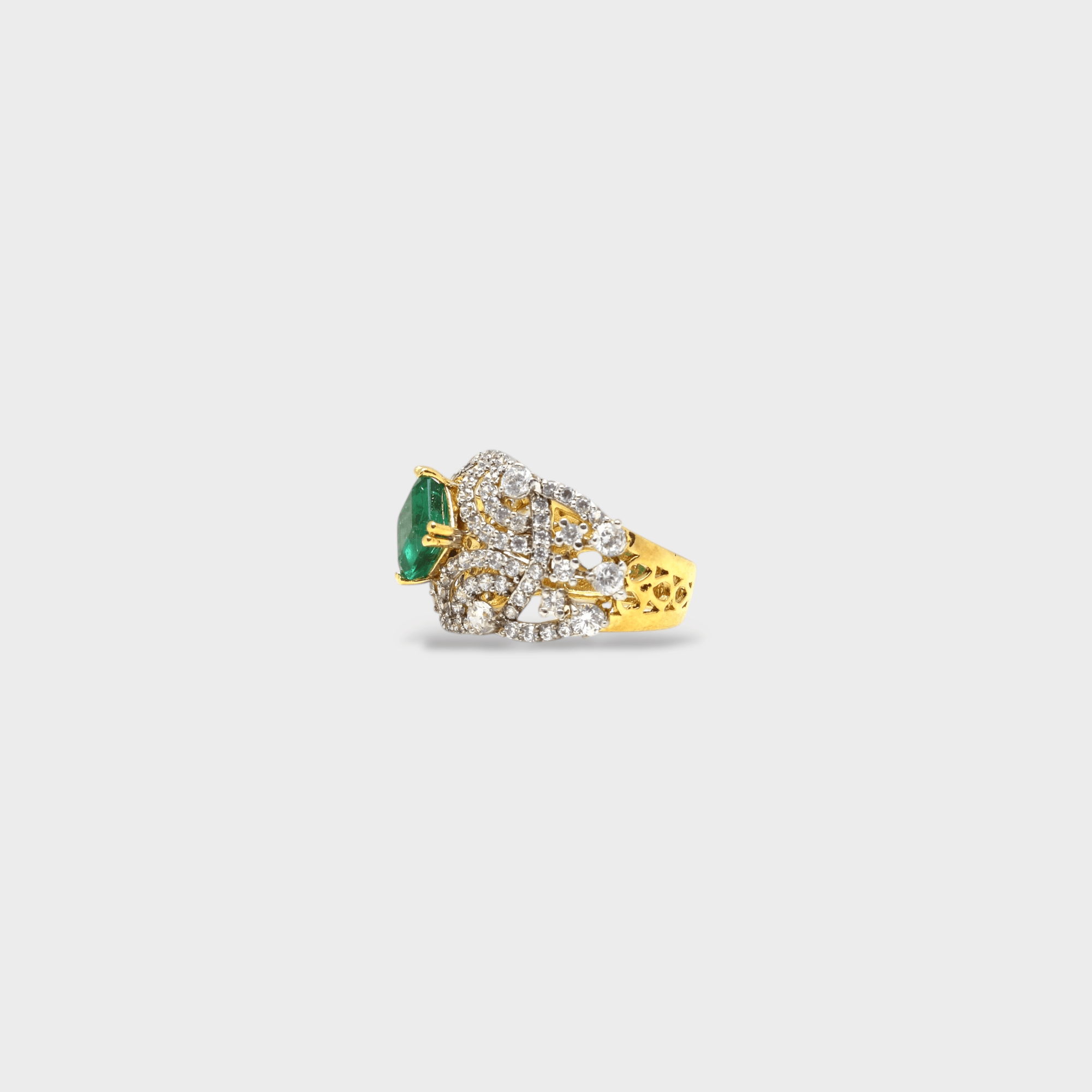 Emerald Majesty Ring - Monis Anas Jewellers