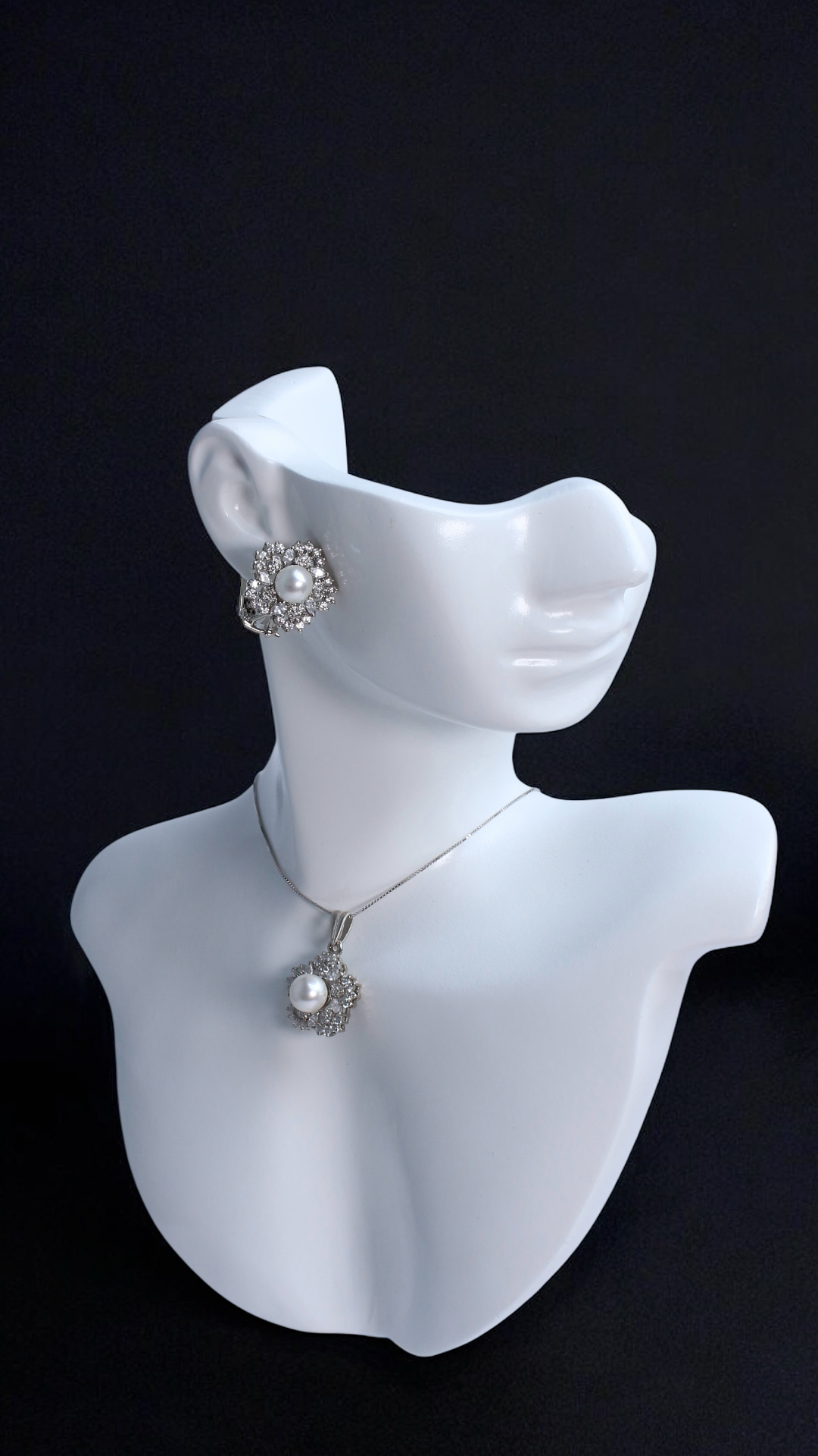 Eternal Pearl Blossom Suite