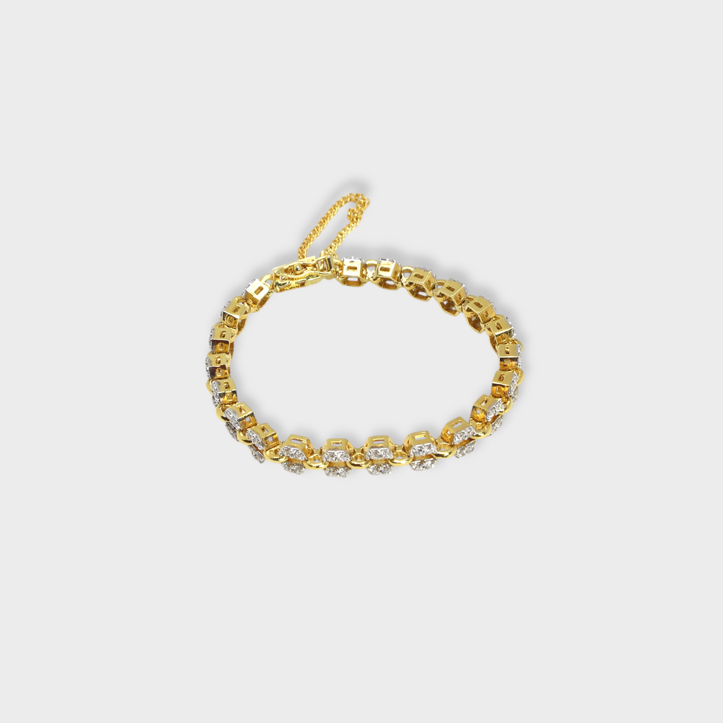 Iced Cuban Link Bracelet – 18K Gold Plated