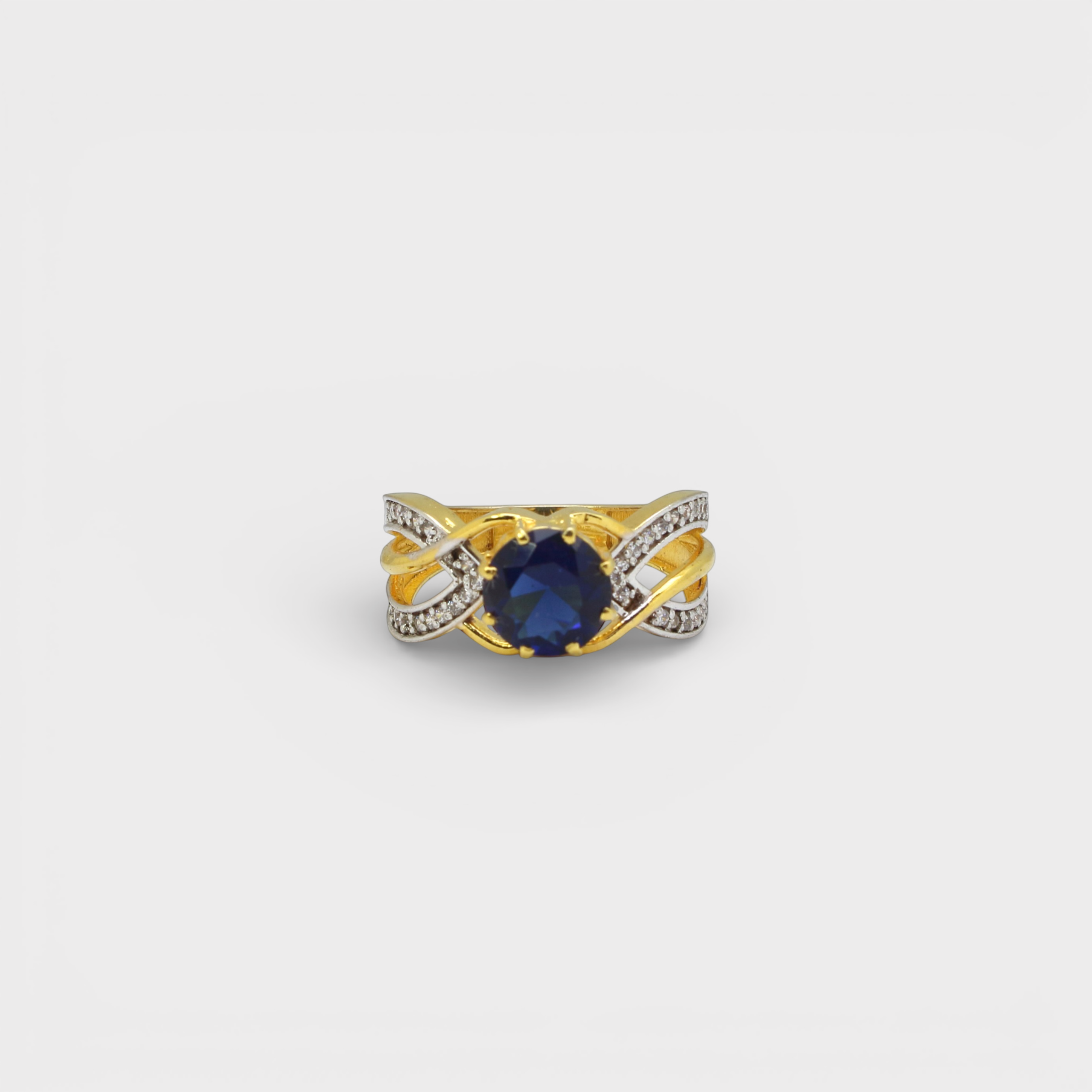Royal Infinity Sapphire Ring – Oval Blue Gem