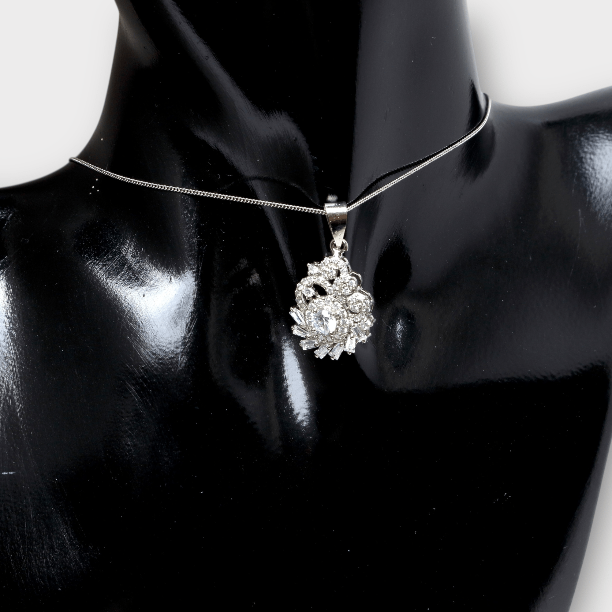 Supernova Ice Set - Monis Anas Jewellers