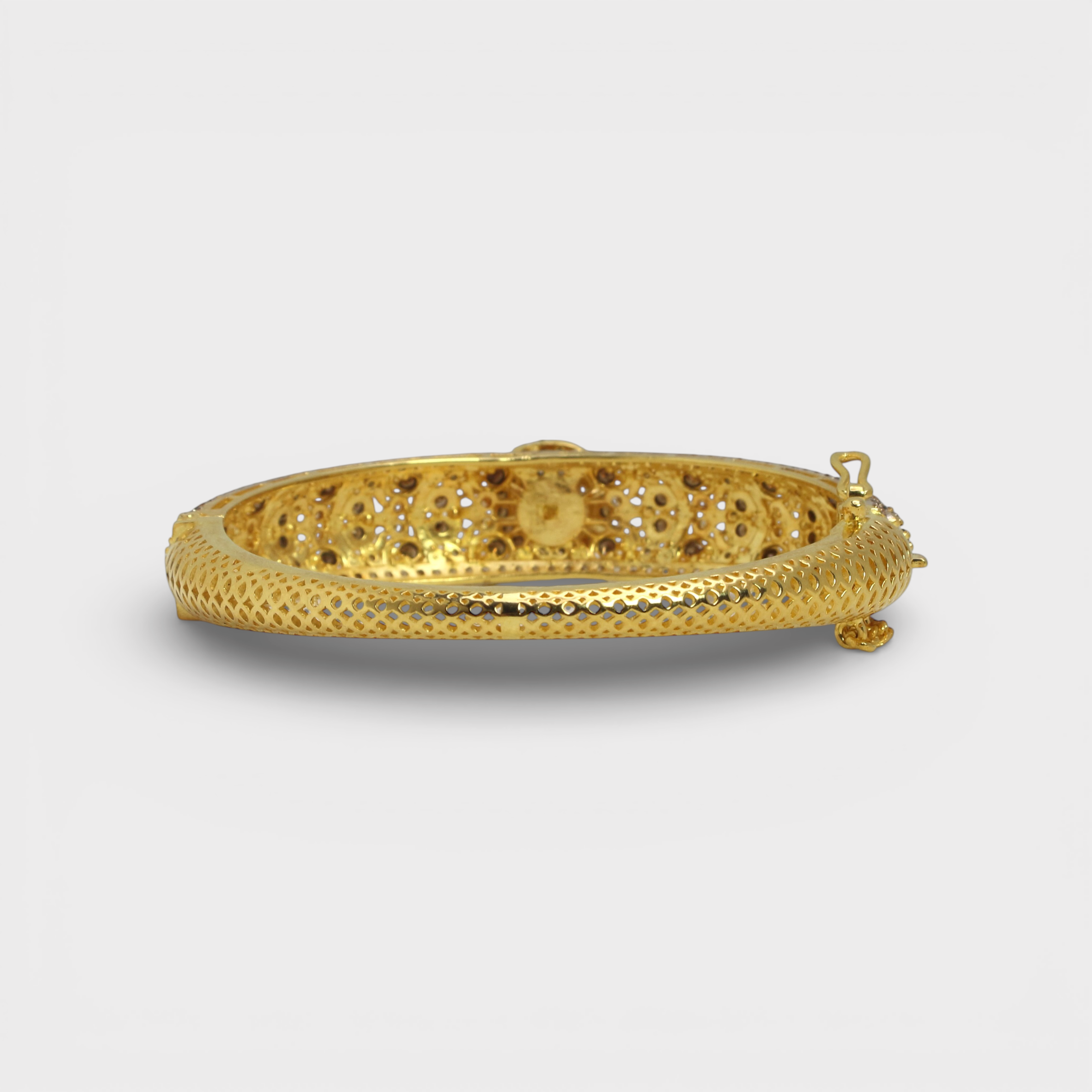 Antique-Style Champagne Cluster Bangle