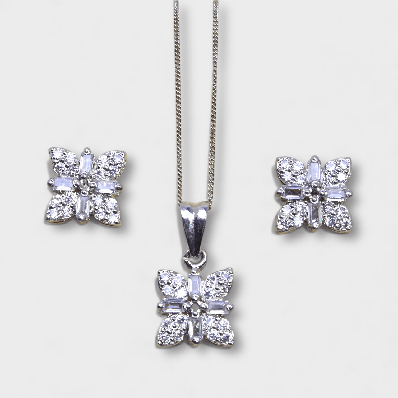 Royal Butterfly Locket Suite - Monis Anas Jewellers