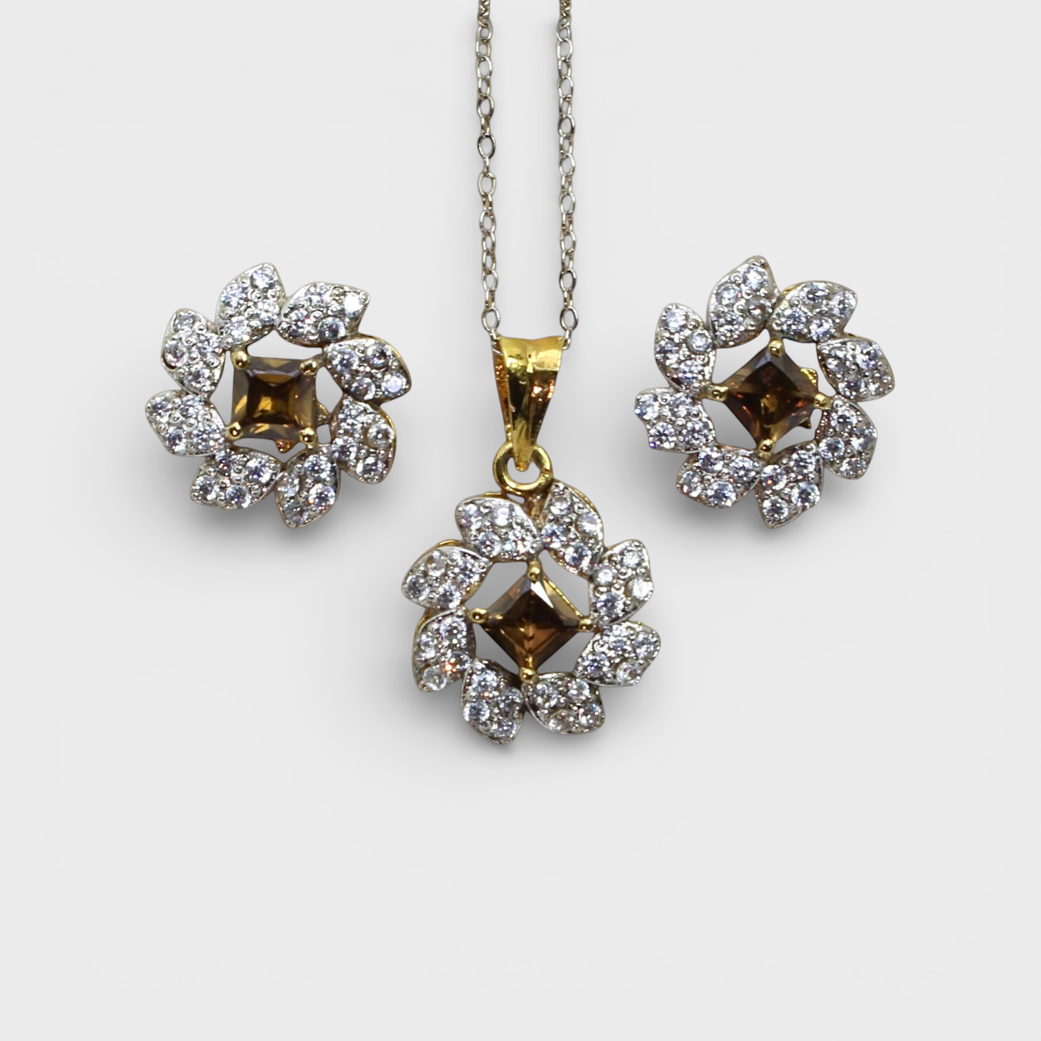 Champagne Zircon Pearl Floral Set – Pendant & Earrings