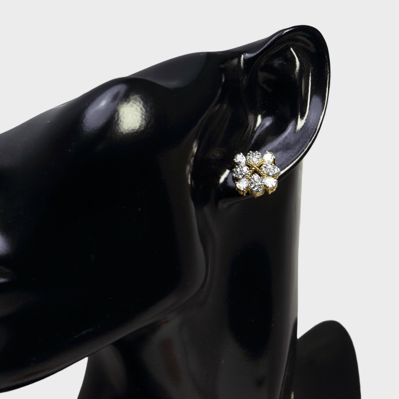 Flower Bloom Suite - Monis Anas Jewellers