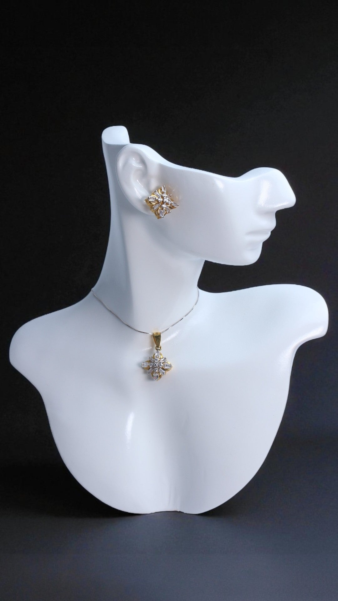 Golden Diamond Blossom Suite - Monis Anas Jewellers