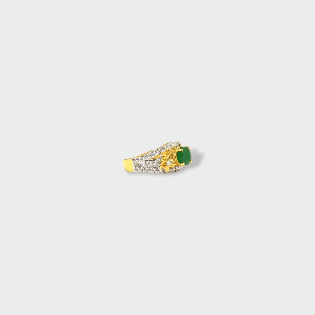 Emerald Lotus Solitaire Ring - Monis Anas Jewellers