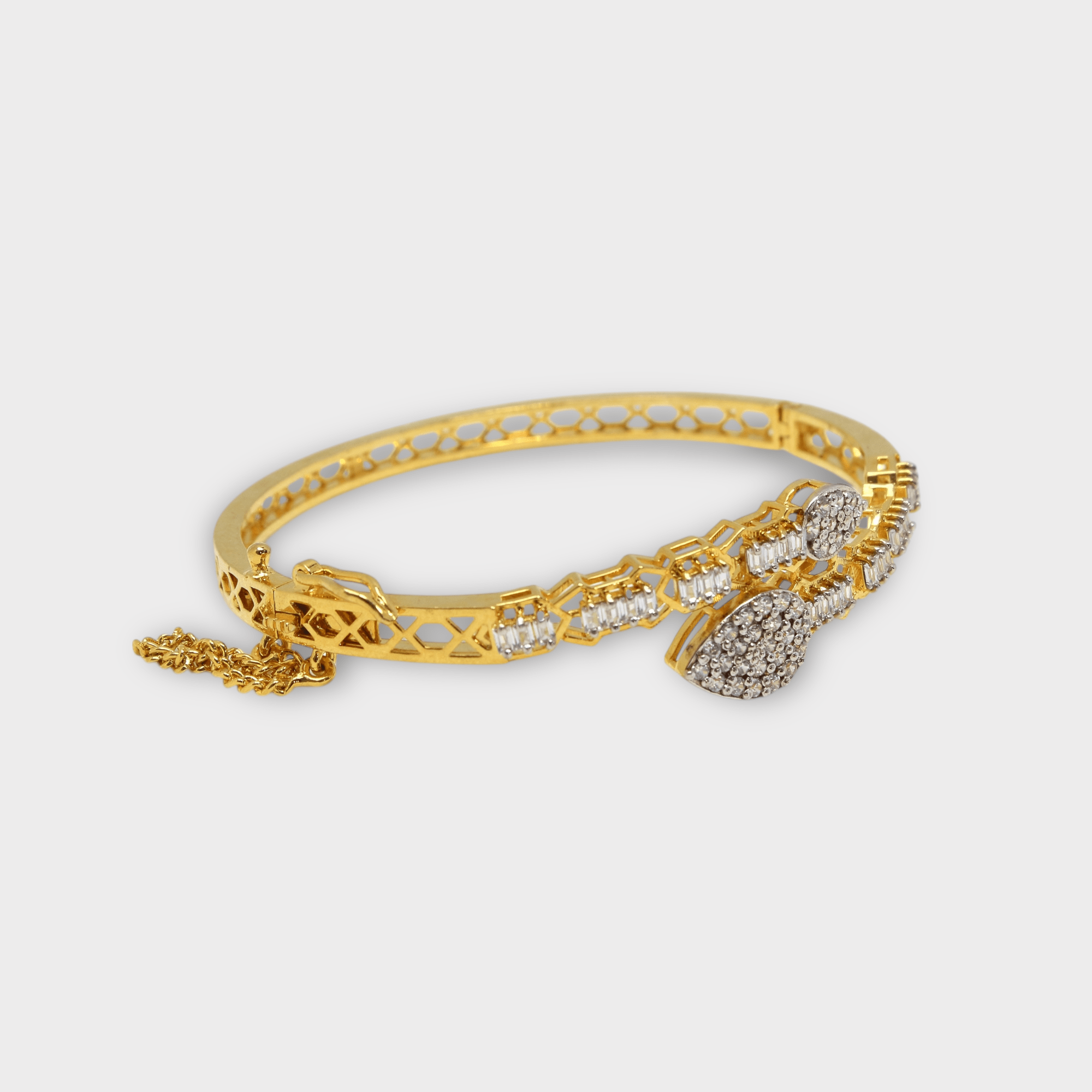 Imperial Gaze Bangle - Monis Anas Jewellers