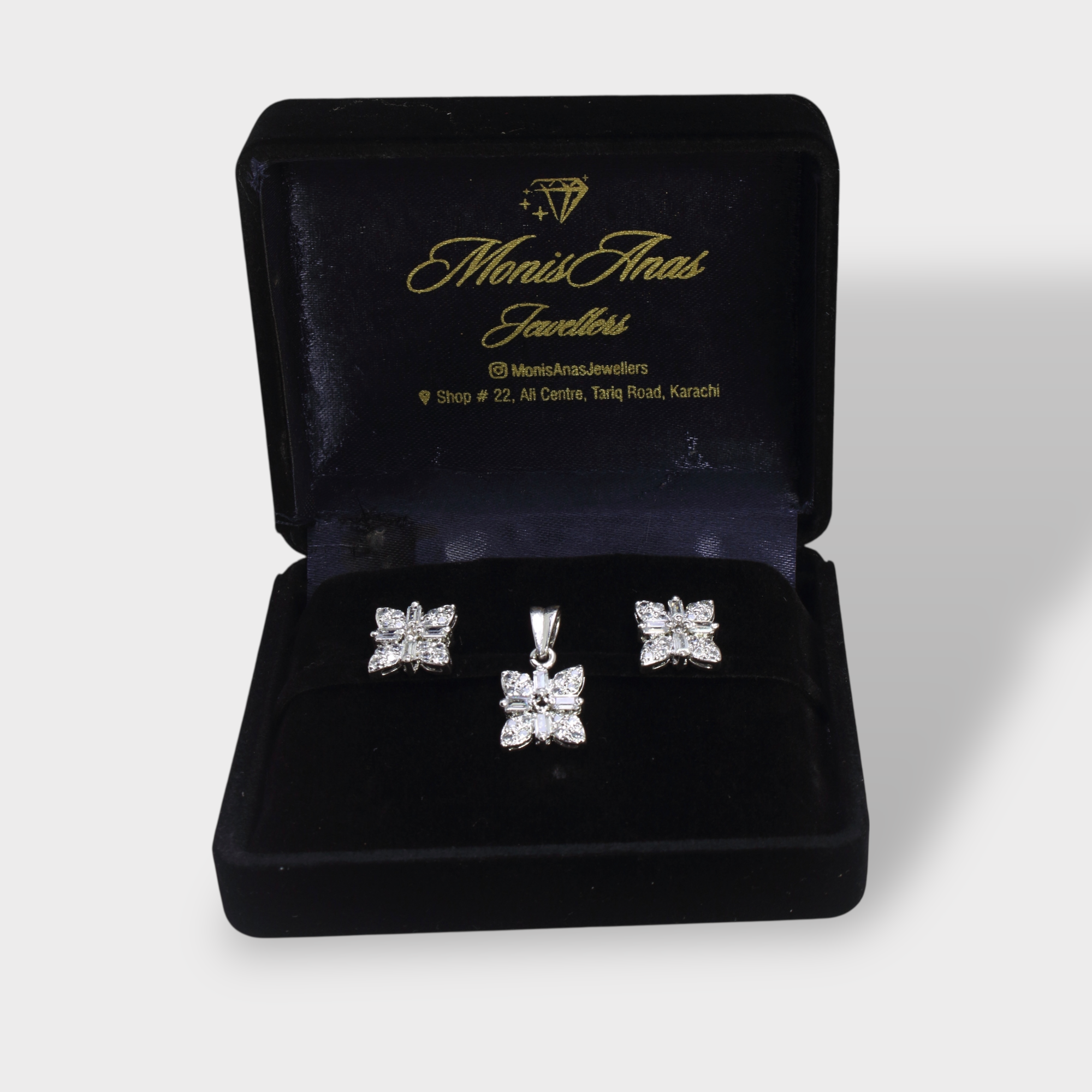 Royal Butterfly Locket Suite