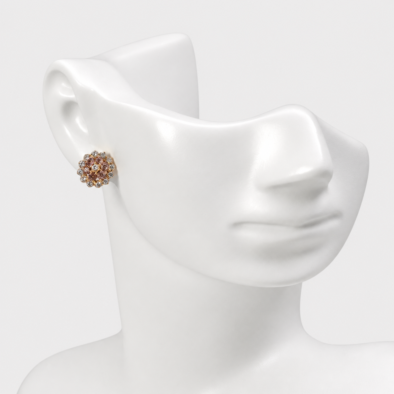 Sunlit Petal Studs (Champagne)