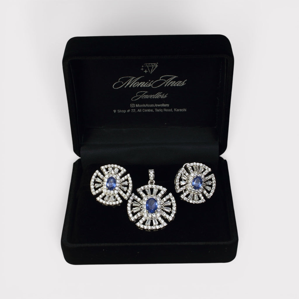 Sapphire Crest Set