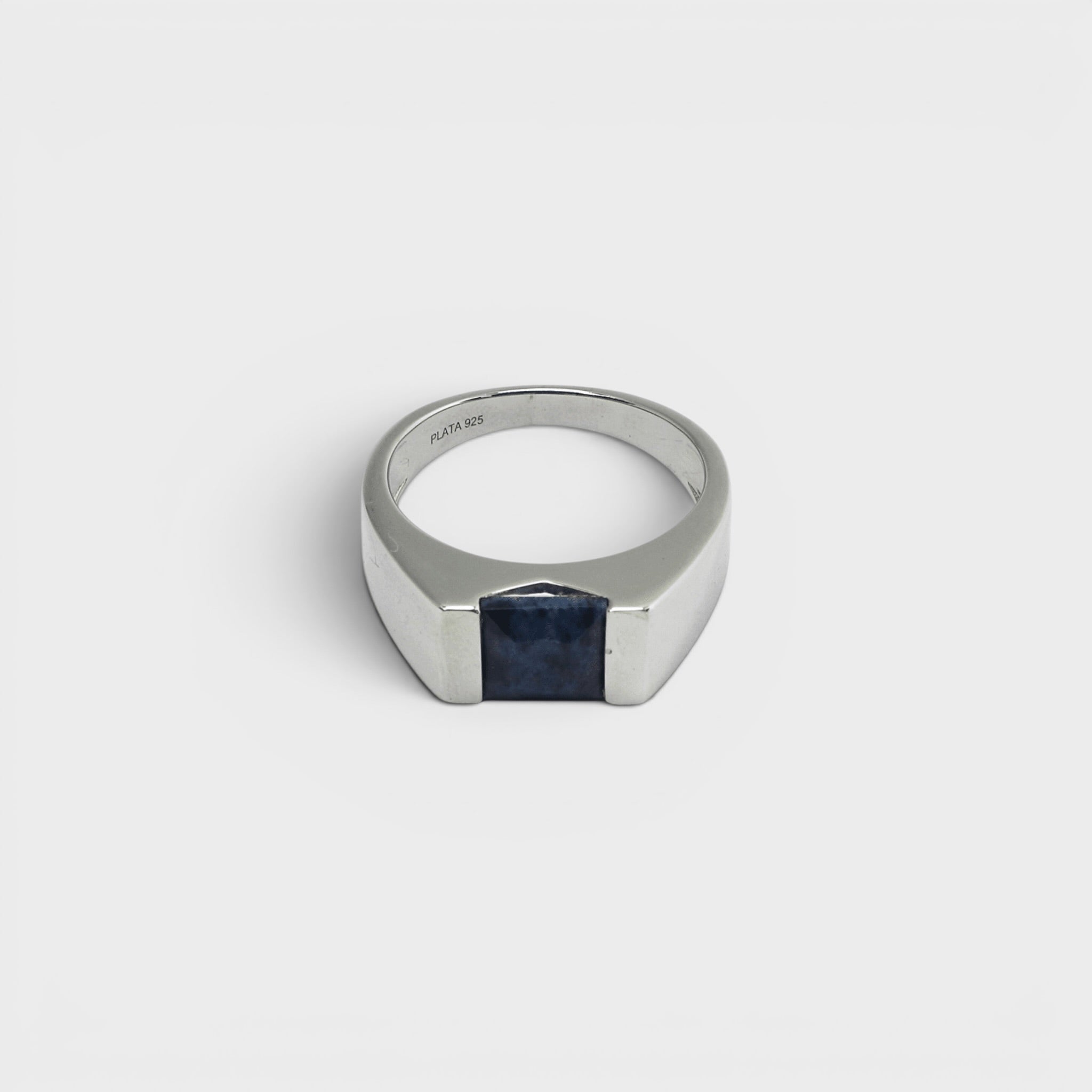 African Blue Sapphire Ring - Monis Anas Jewellers