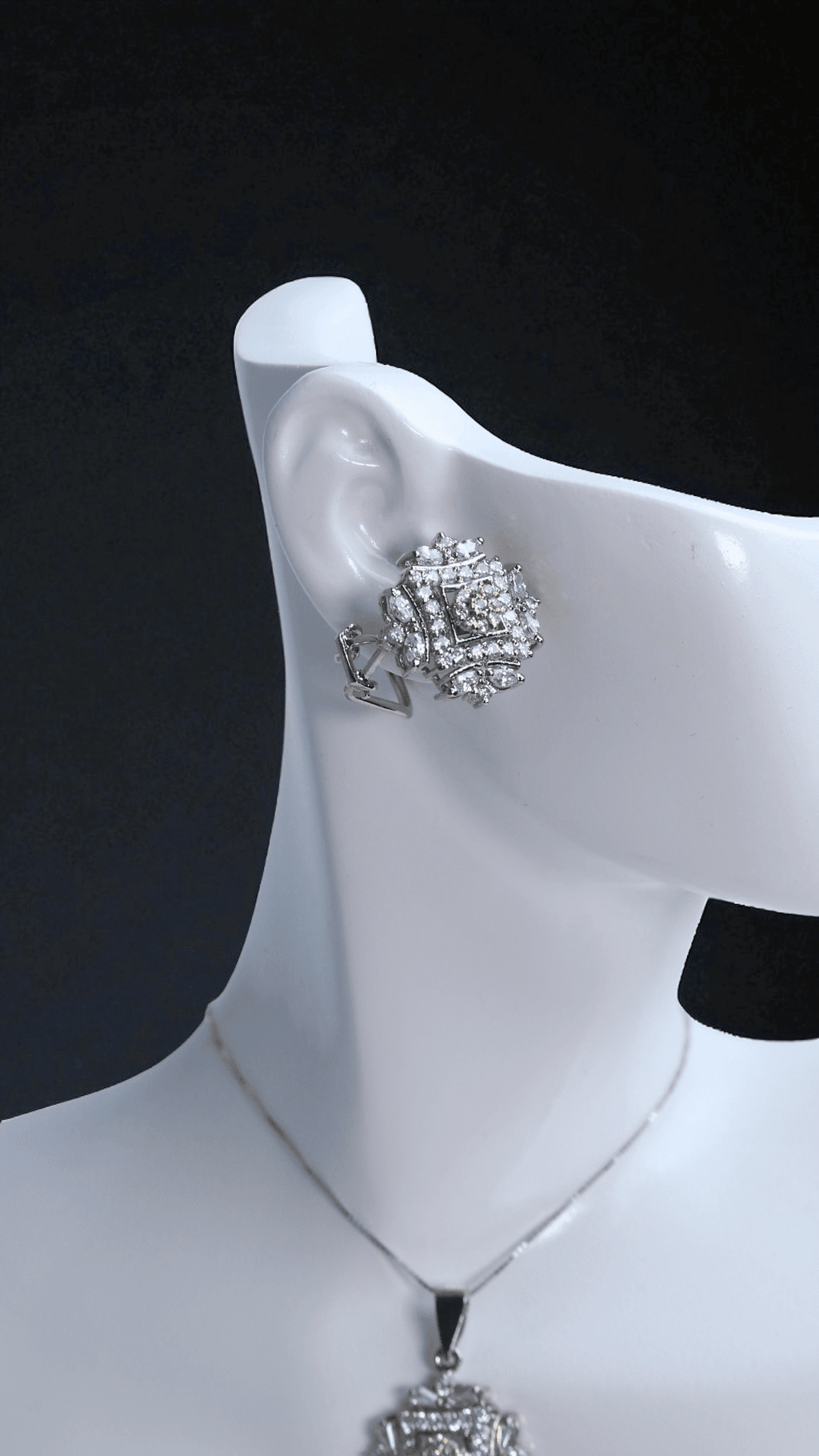 Celestial Starburst Suite - Monis Anas Jewellers