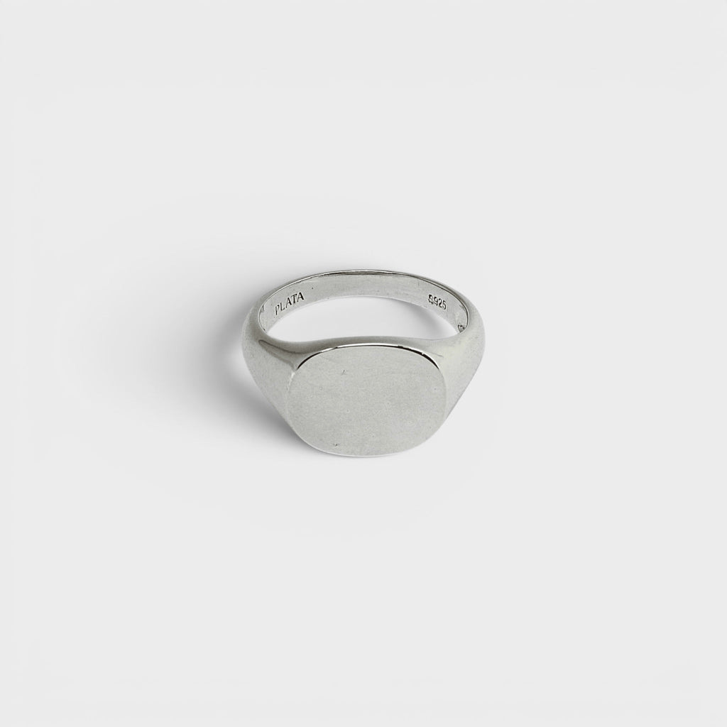 Classic Oval Signet Ring - Monis Anas Jewellers