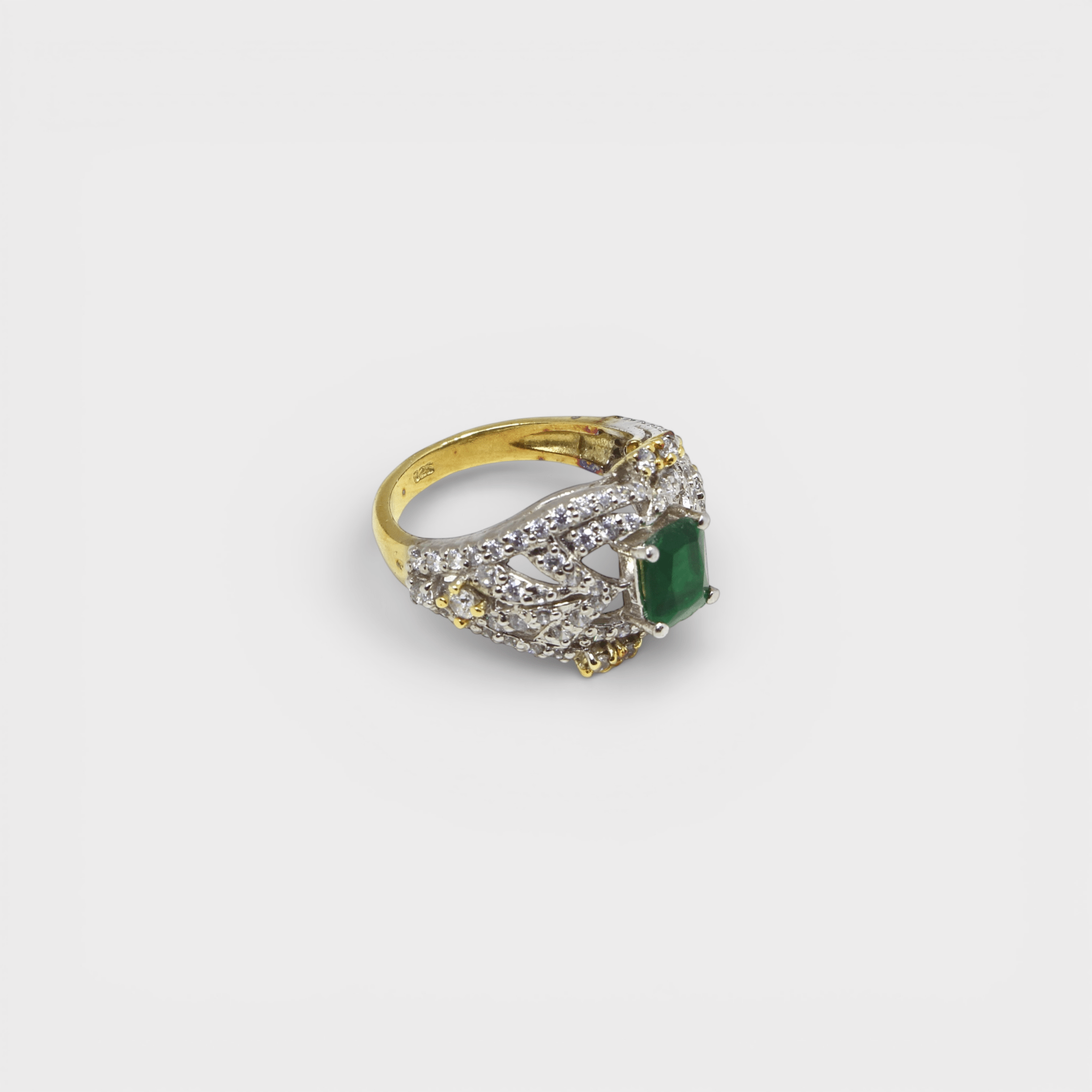 Emerald Enigma Ring - Monis Anas Jewellers