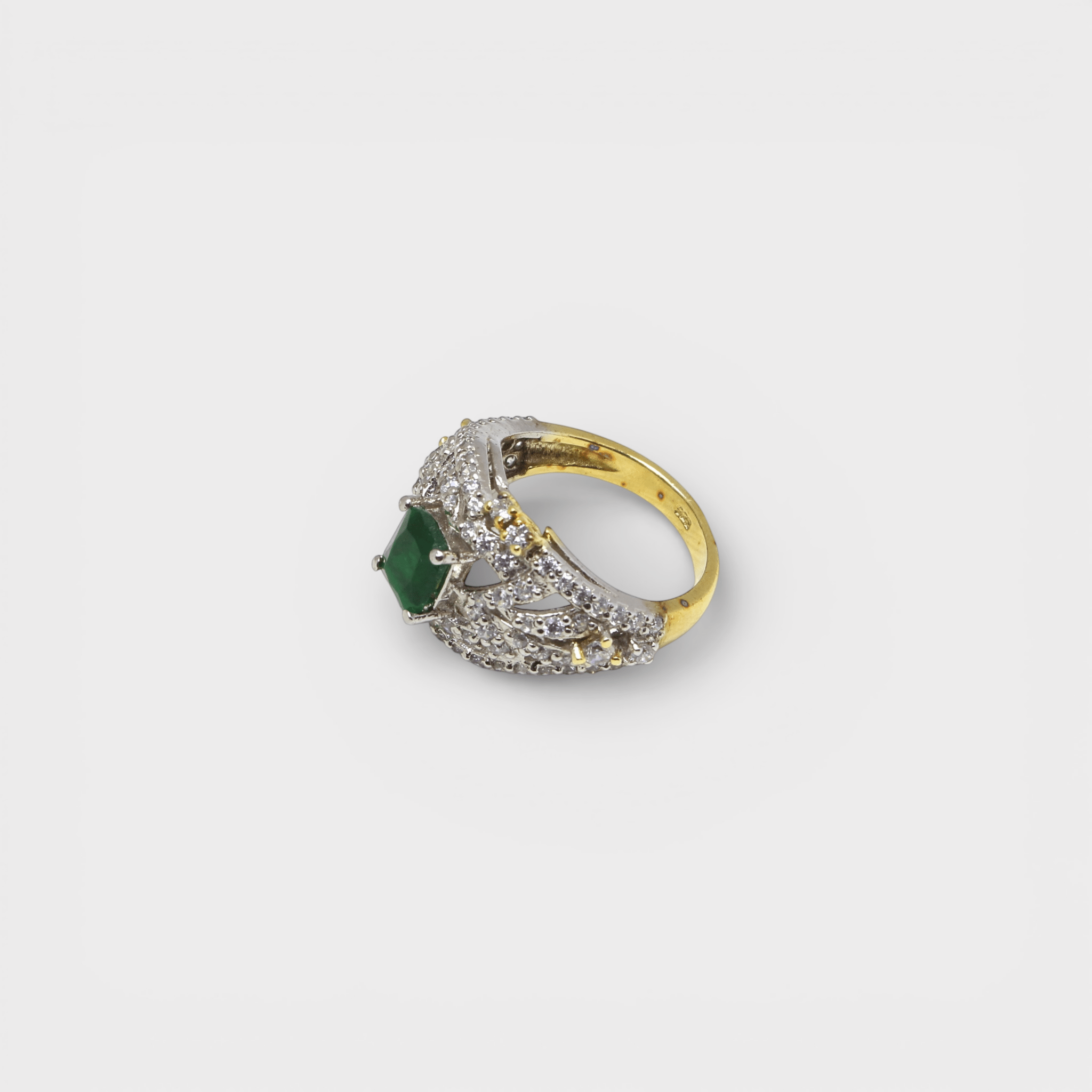 Emerald Enigma Ring - Monis Anas Jewellers