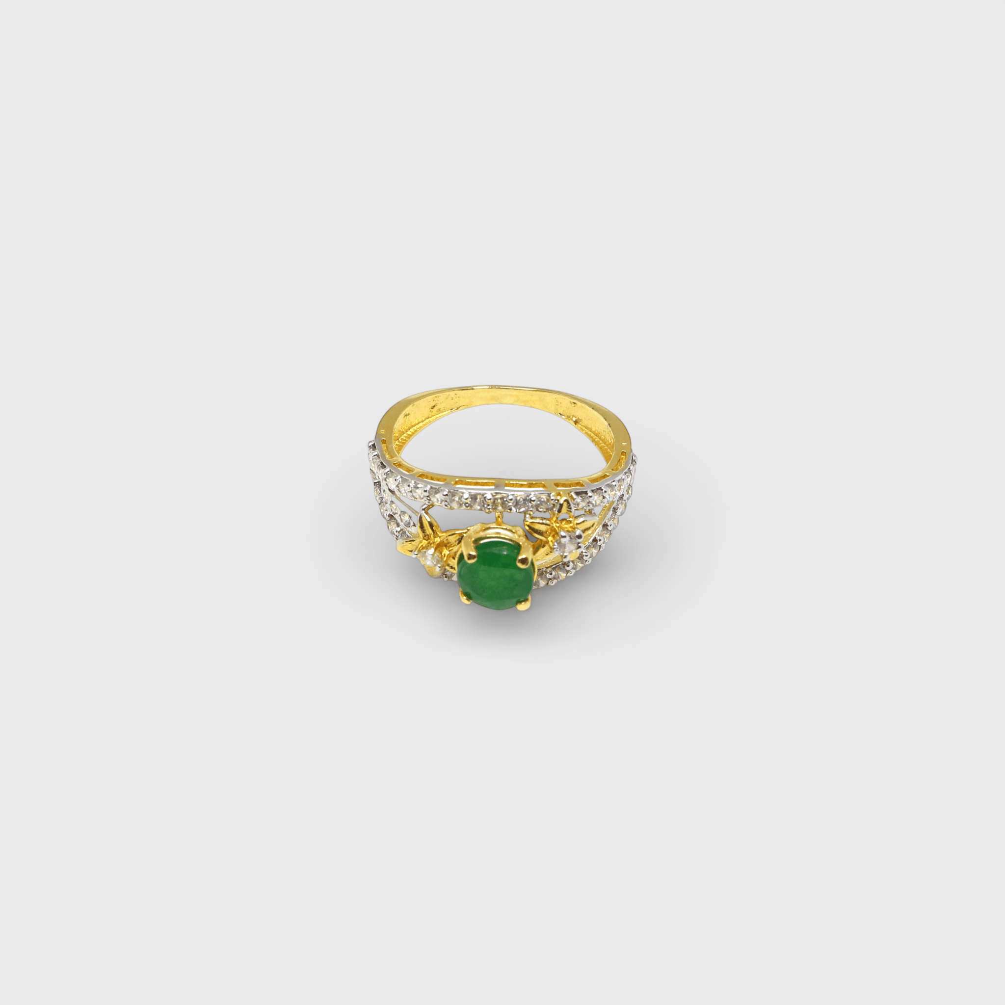 Emerald Lotus Solitaire Ring - Monis Anas Jewellers