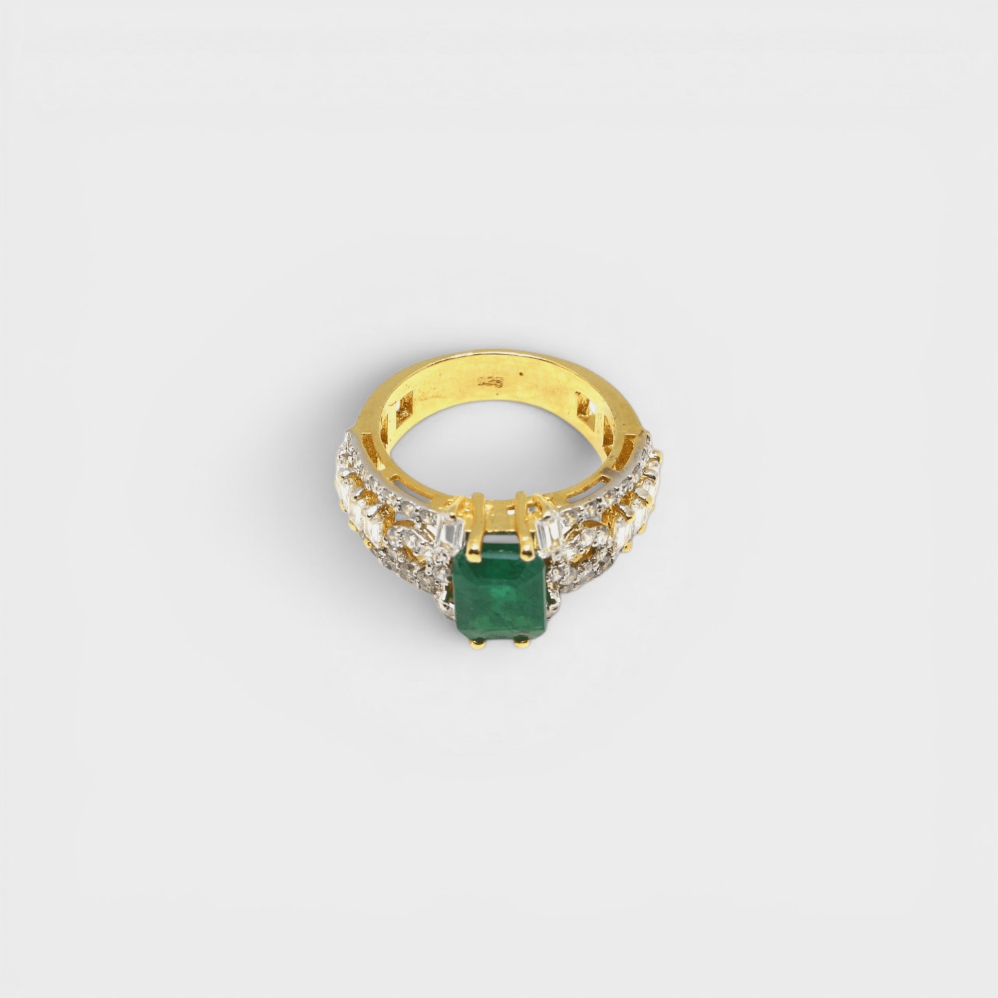 Emerald Monarch Ring - Monis Anas Jewellers