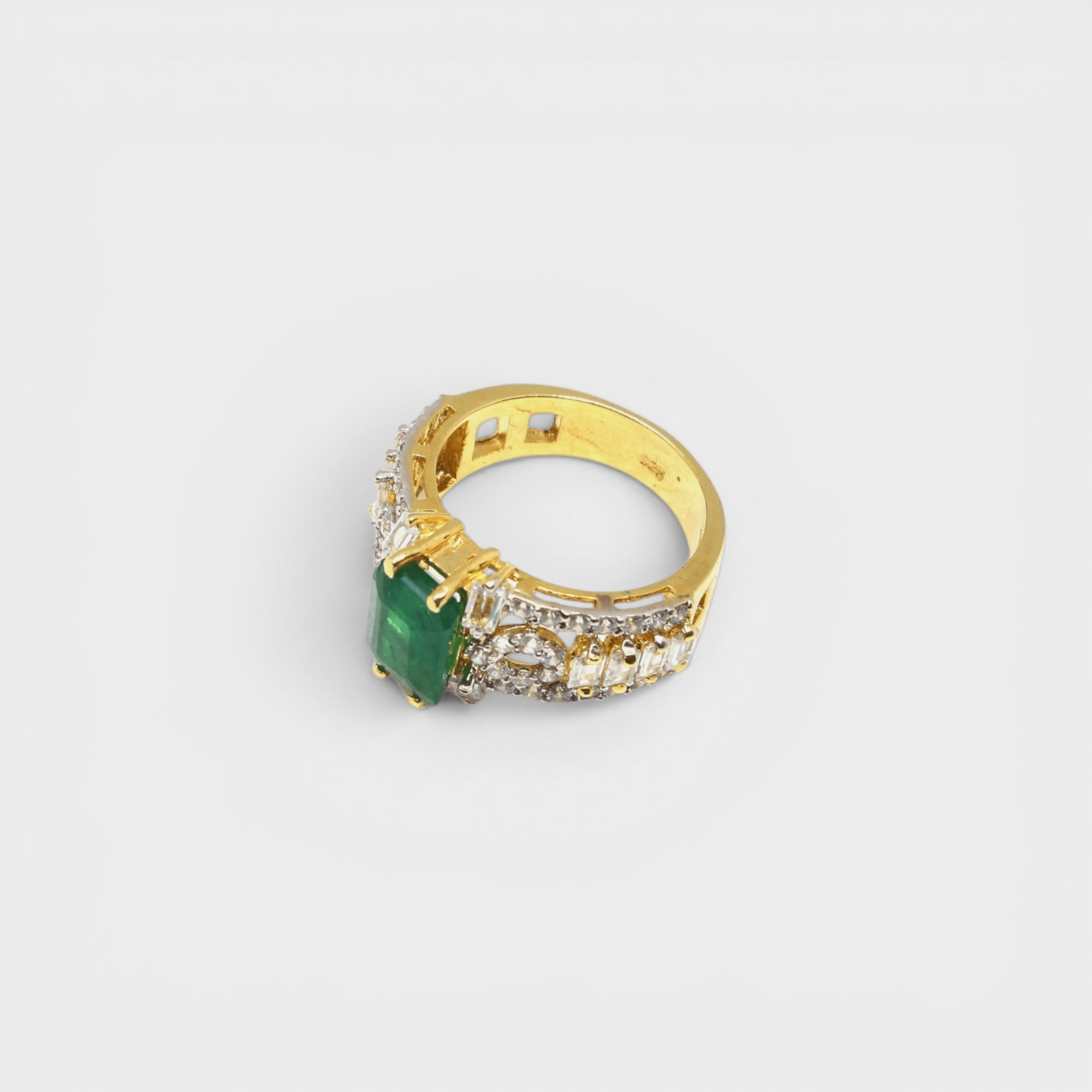Emerald Monarch Ring - Monis Anas Jewellers
