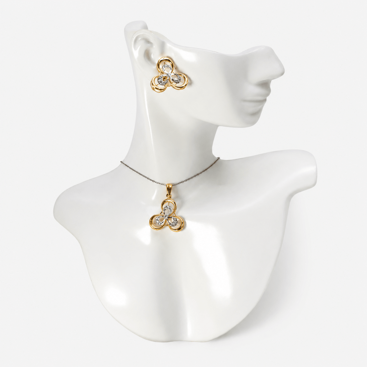 Golden Trinity Pendant Set - Monis Anas Jewellers