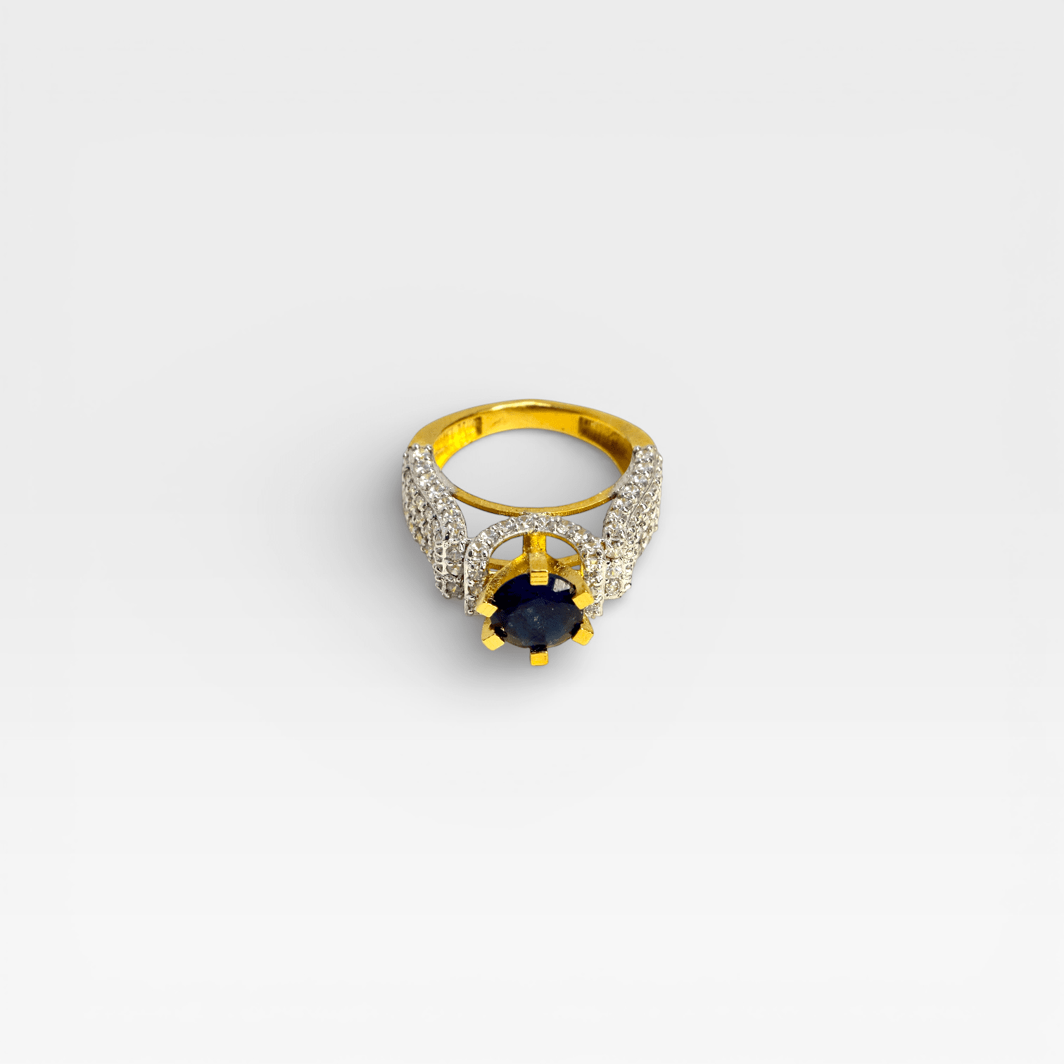 Sapphire Halo - Monis Anas Jewellers