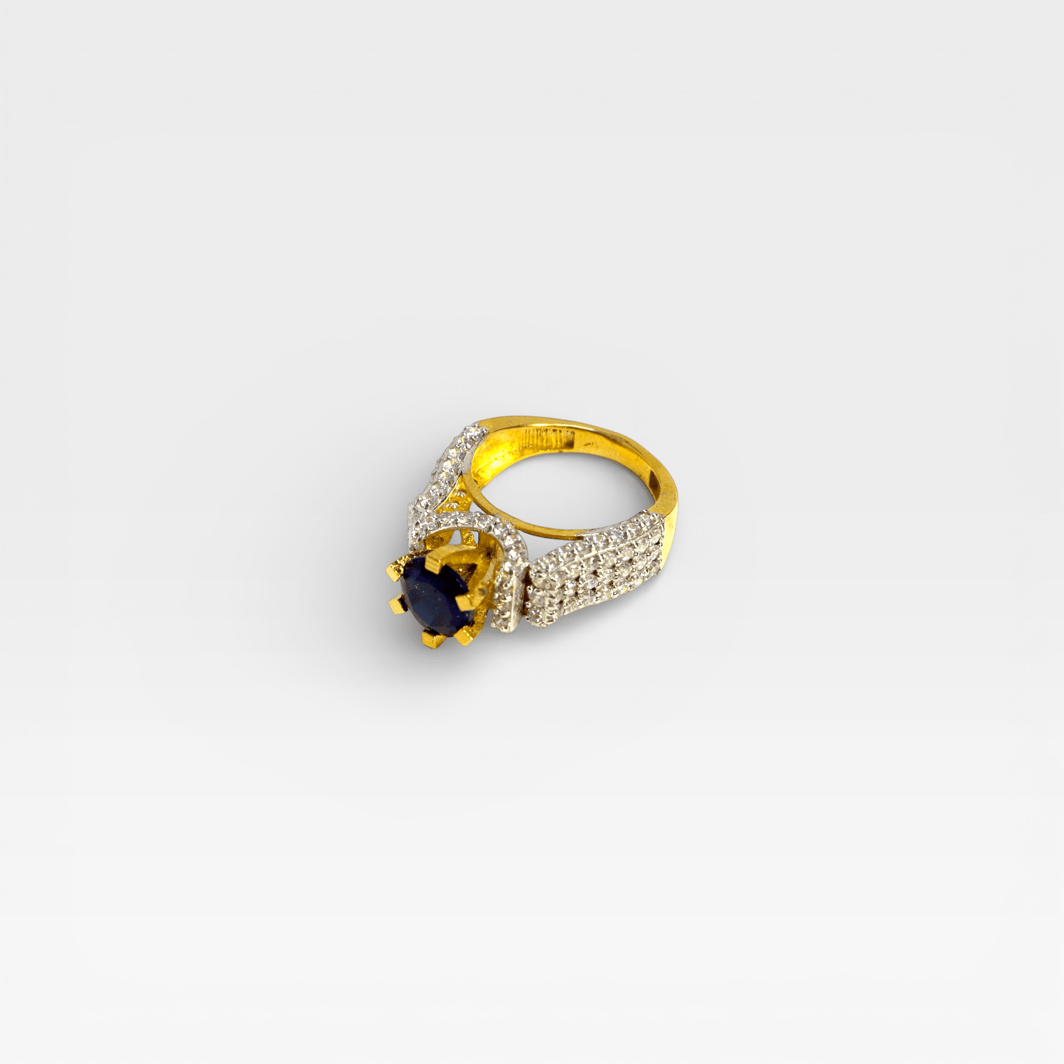 Sapphire Halo - Monis Anas Jewellers