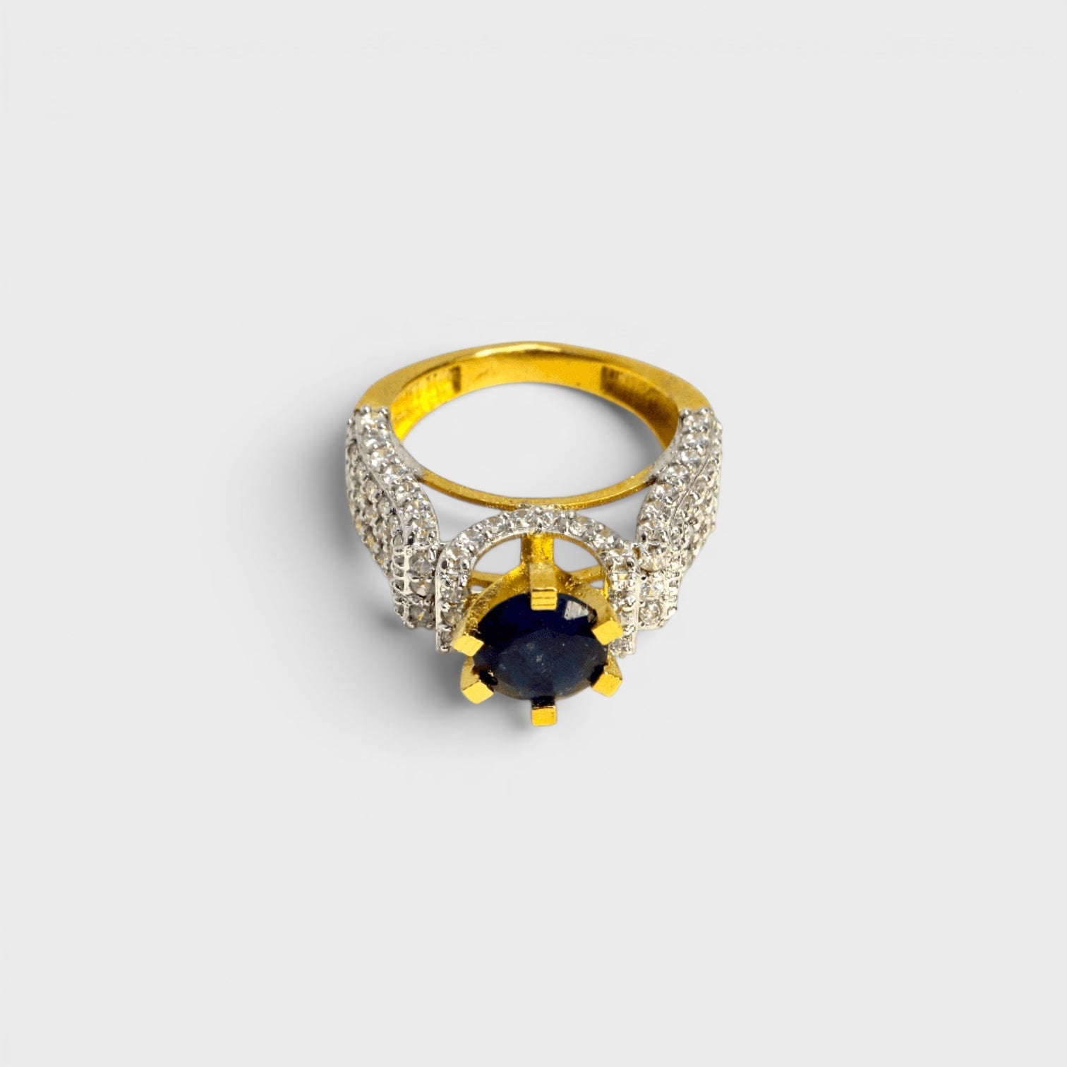 Sapphire Halo - Monis Anas Jewellers